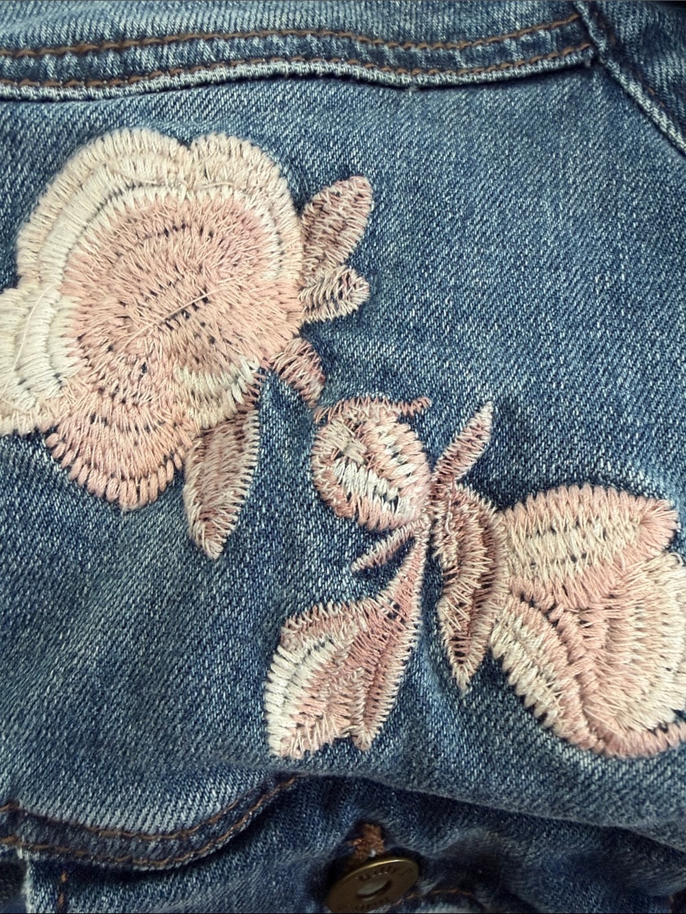BILLY T- Classic Embroidered Denim Jacket with🌹 Pink Floral Accents - Picture 2 of 9
